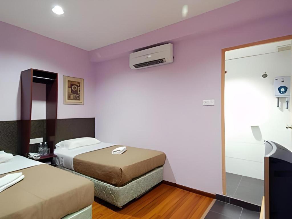Aristo Hotel @ Putatan Kota Kinabalu Bagian luar foto
