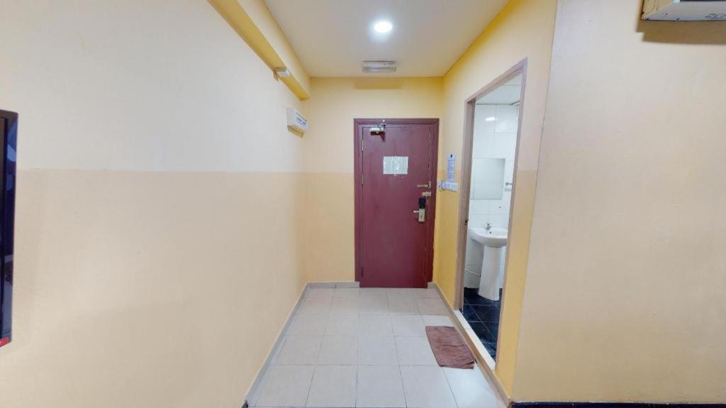 Aristo Hotel @ Putatan Kota Kinabalu Bagian luar foto