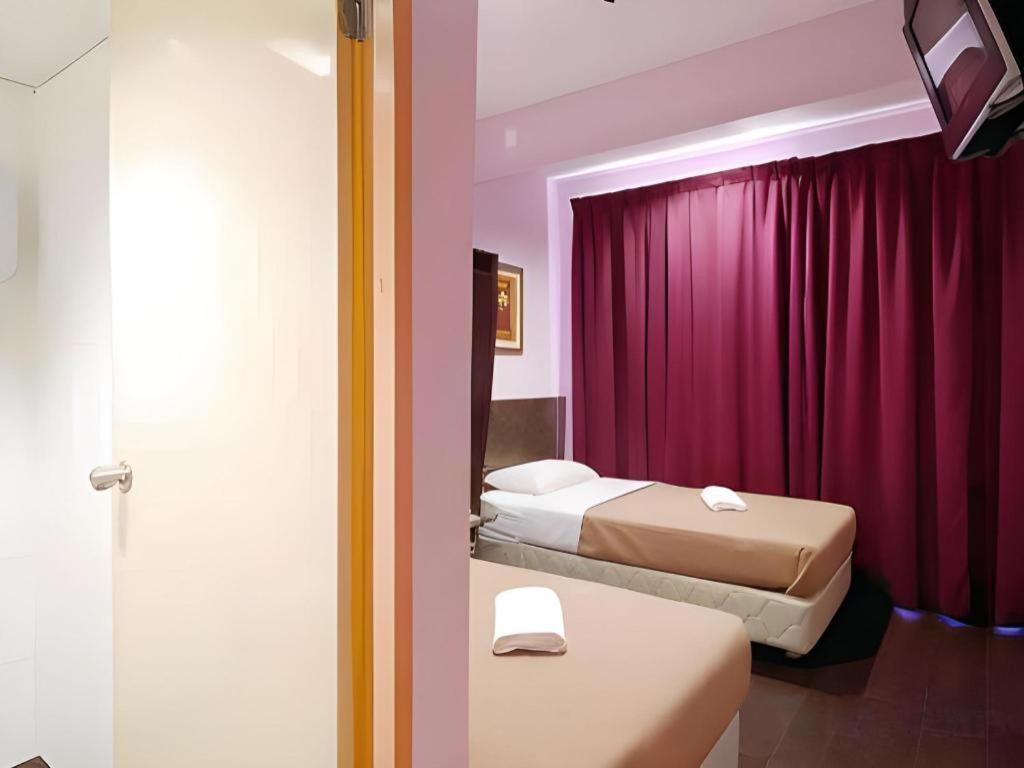 Aristo Hotel @ Putatan Kota Kinabalu Bagian luar foto