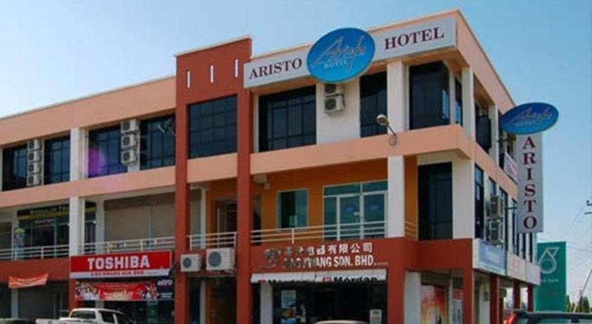 Aristo Hotel @ Putatan Kota Kinabalu Bagian luar foto