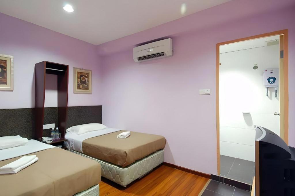 Aristo Hotel @ Putatan Kota Kinabalu Bagian luar foto
